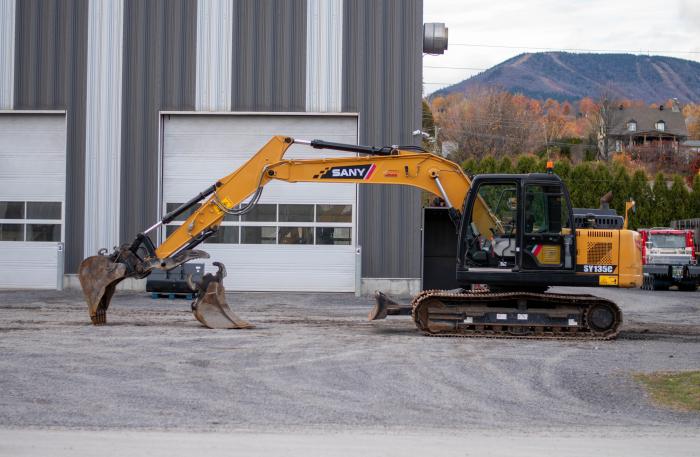 SANY SY135C