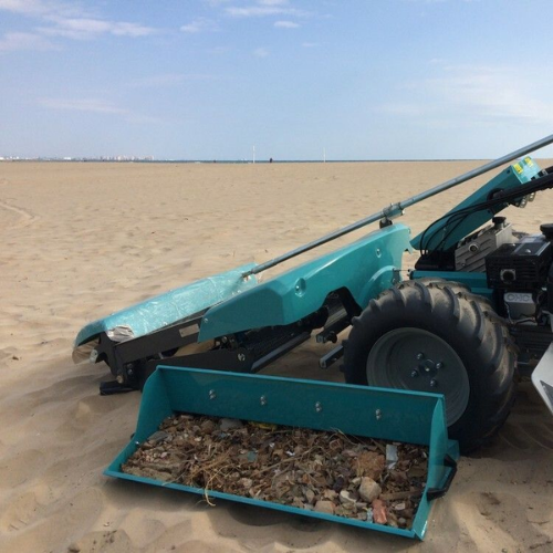 PistenBully  BeachTech Sweepy